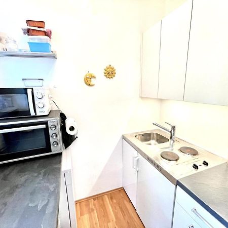 Free Parking - Quiet Apartment With Wi-Fi And Kitchen Innsbruck Bagian luar foto